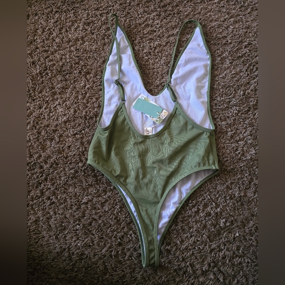 Shekibi. Olive Green Ribbed Women's One-Piece Deep V Swimsuit. Size Large. NWT. - Picture 3 of 7